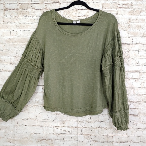 Melrose and Market Tops - MELROSE AND MARKET PULLOVER TOP SZ S(a197)